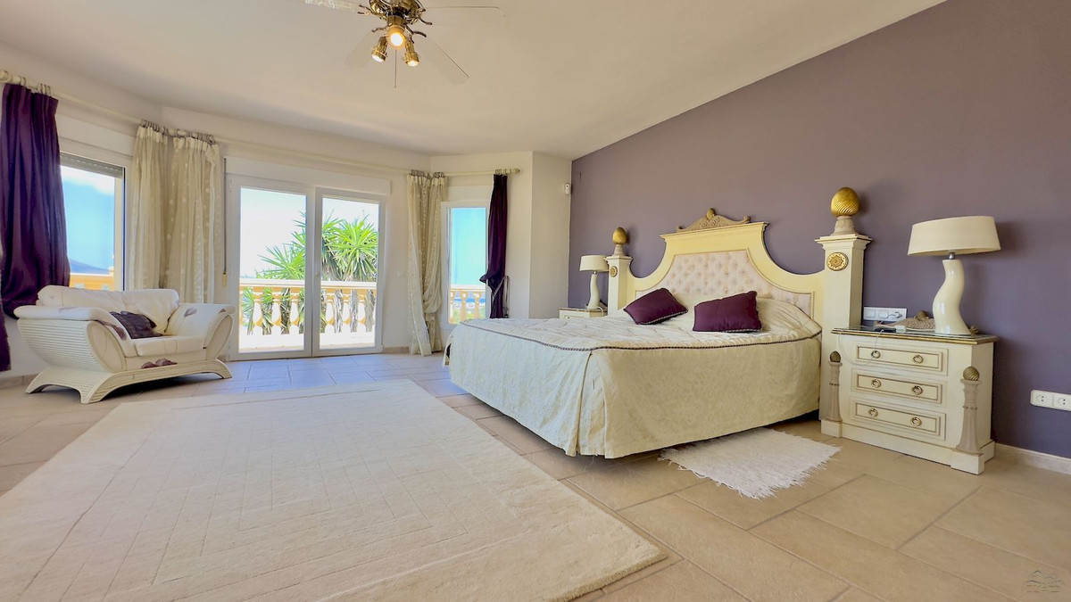 4 Bed Townhouse for sale in Javea Costa Blanca, Alicante, Spain