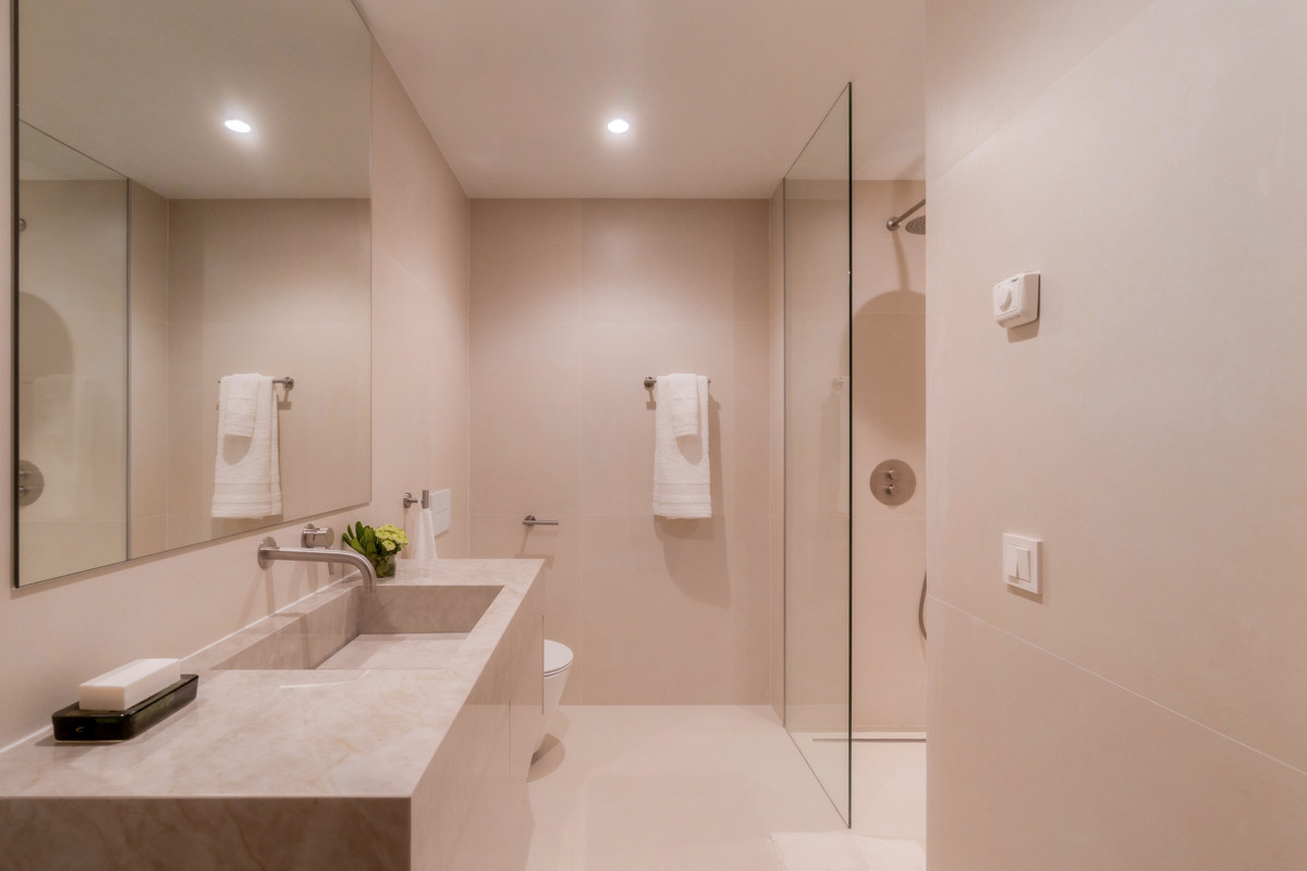 3 Bed Apartment for sale in La Quinta Costa Del Sol, Málaga, Spain