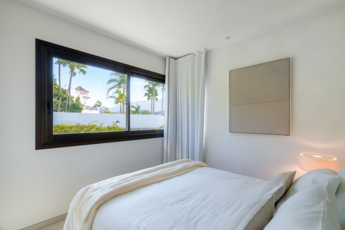 3 Bed Apartment for sale in La Quinta Costa Del Sol, Málaga, Spain