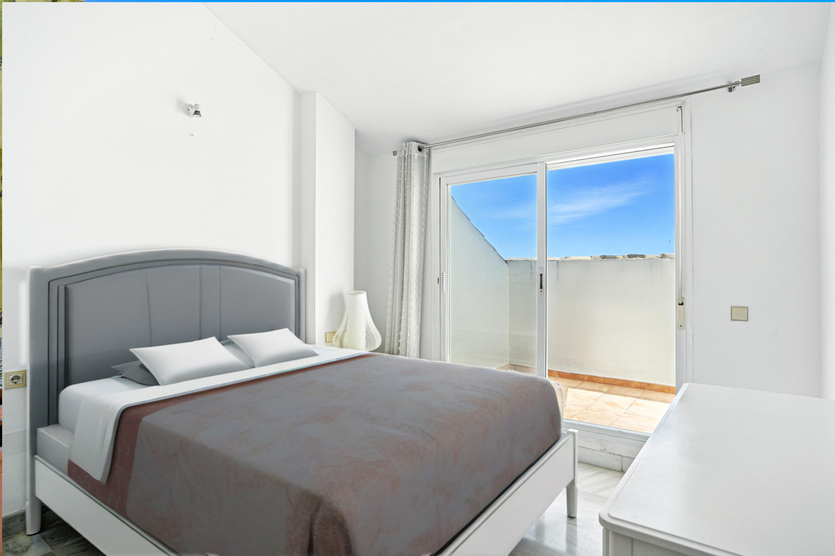 3 Bed Apartment for sale in The Golden Mile Costa Del Sol, Málaga, Spain