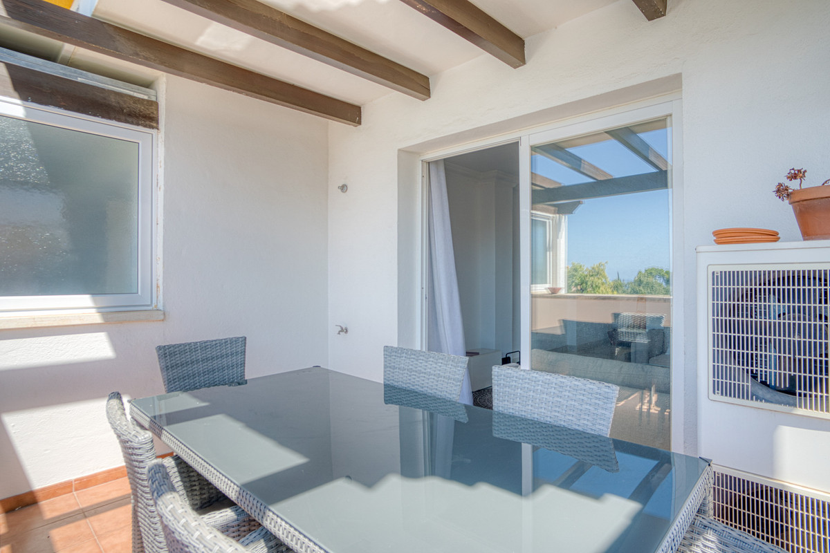 3 Bed Apartment for sale in The Golden Mile Costa Del Sol, Málaga, Spain