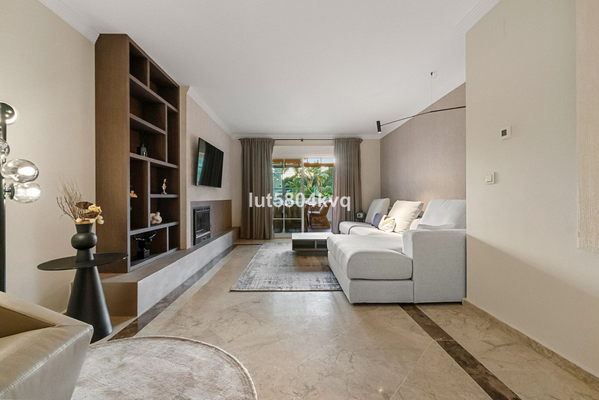 Se vende Apartamento Planta Baja de 3 dormitorios en Costa Del Sol, Málaga, España