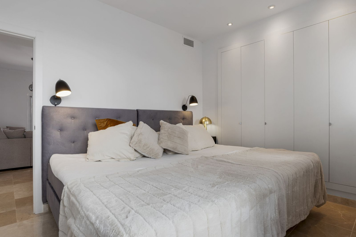 Se vende Apartamento Planta Baja de 3 dormitorios en Costa Del Sol, Málaga, España