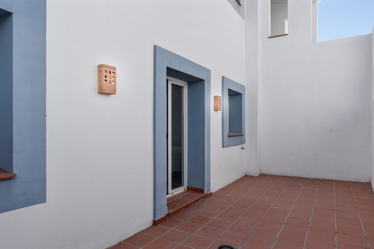 Se vende Apartamento Planta Baja de 3 dormitorios en Costa Del Sol, Málaga, España