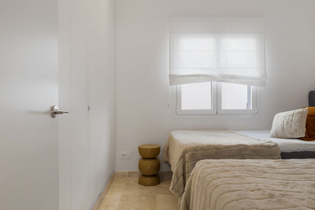 Se vende Apartamento Planta Baja de 3 dormitorios en Costa Del Sol, Málaga, España