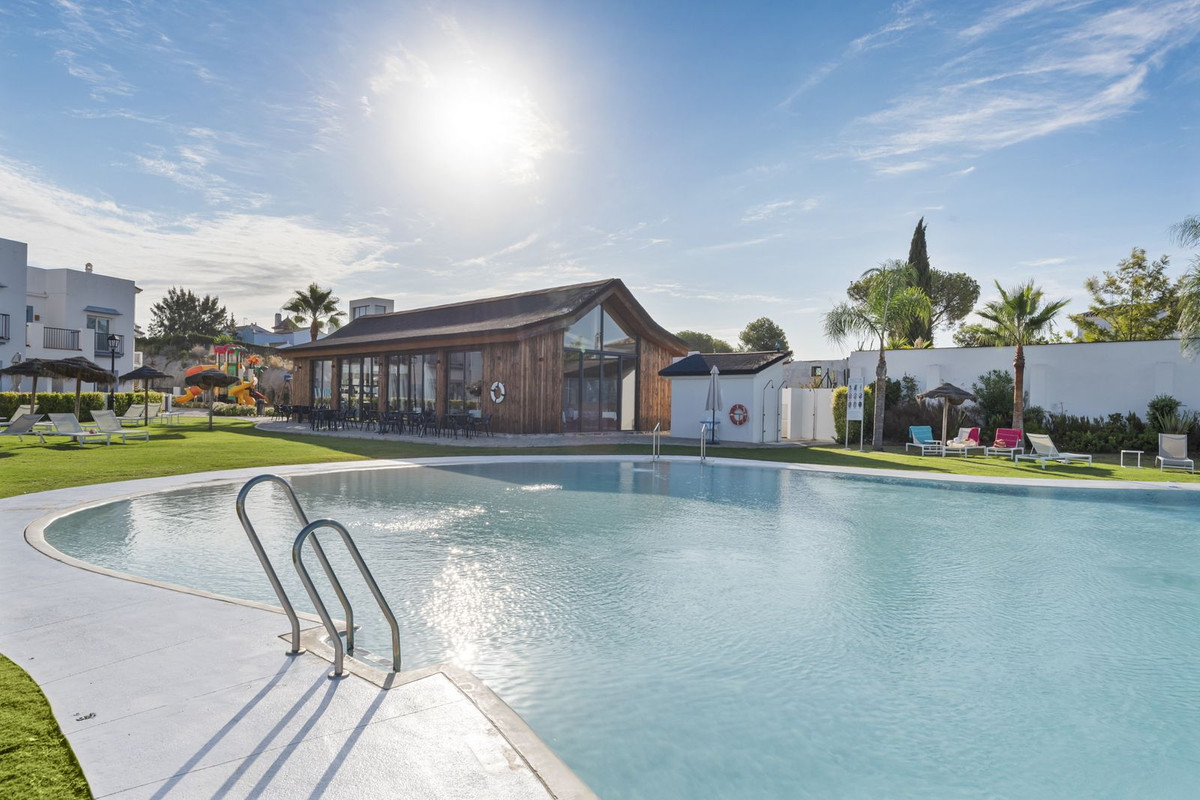 Se vende Apartamento Planta Baja de 3 dormitorios en Costa Del Sol, Málaga, España