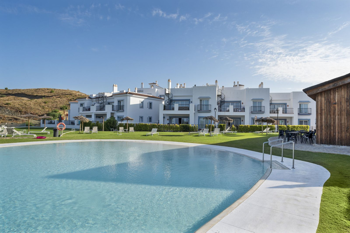 Se vende Apartamento Planta Baja de 3 dormitorios en Costa Del Sol, Málaga, España