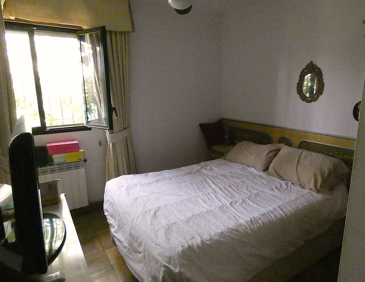 5 Bed Townhouse for sale in Marbella Costa Del Sol, Málaga, Spain
