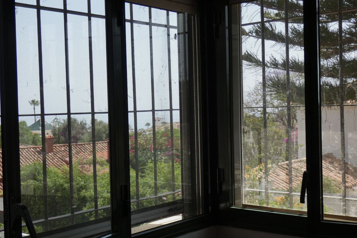 5 Bed Townhouse for sale in Marbella Costa Del Sol, Málaga, Spain