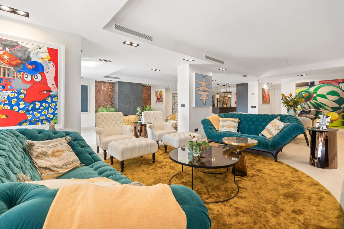Se vende Apartamento Planta Media de 4 dormitorios en Costa Del Sol, Málaga, España