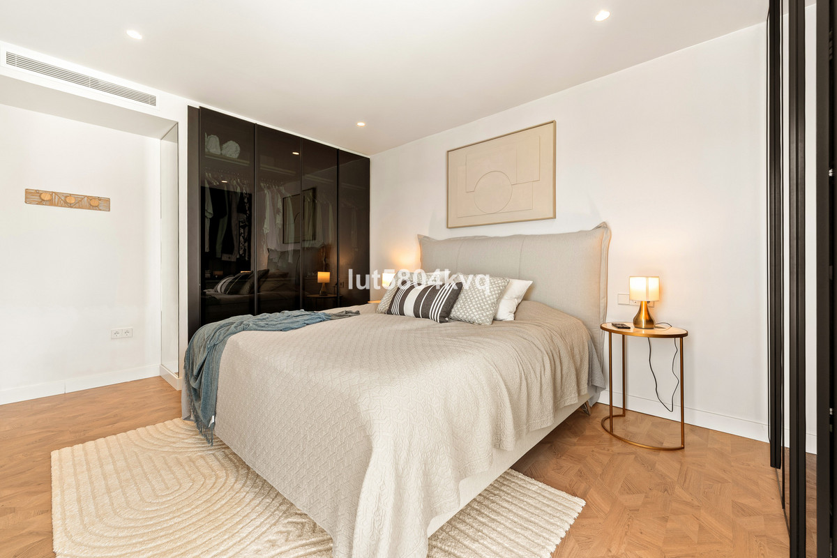 4 Bed Townhouse for sale in Nueva Andalucía Costa Del Sol, Málaga, Spain