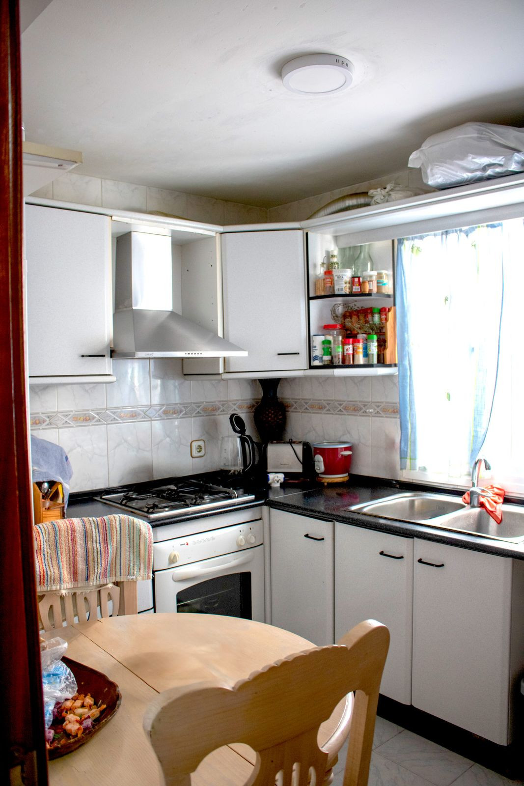 4 Bed Apartment for sale in San Pedro De Alcántara Costa Del Sol, Málaga, Spain