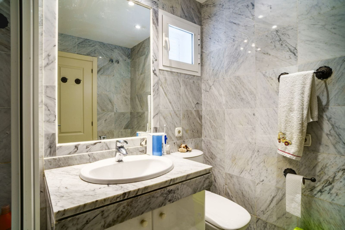 3 Bed Apartment for sale in Bahía De Marbella Costa Del Sol, Málaga, Spain