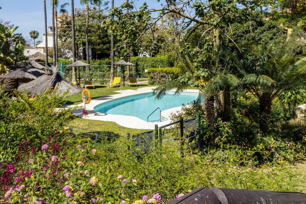3 Bed Apartment for sale in Bahía De Marbella Costa Del Sol, Málaga, Spain