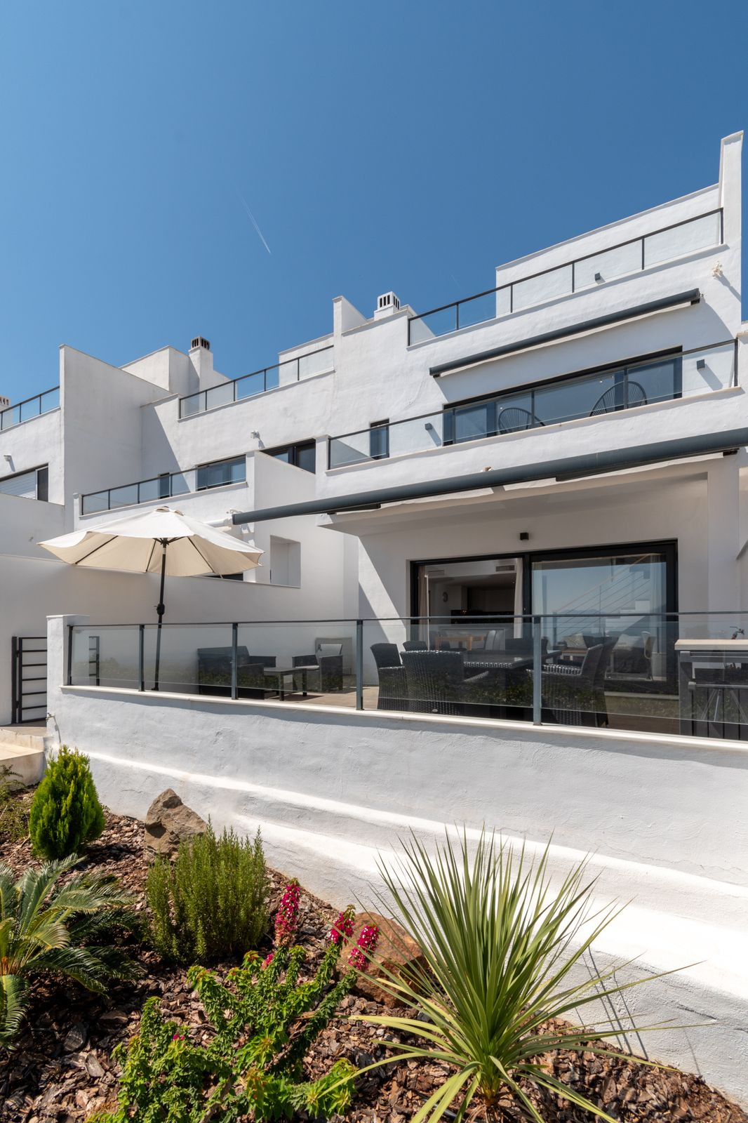 4 Bed Townhouse for sale in La Mairena Costa Del Sol, Málaga, Spain