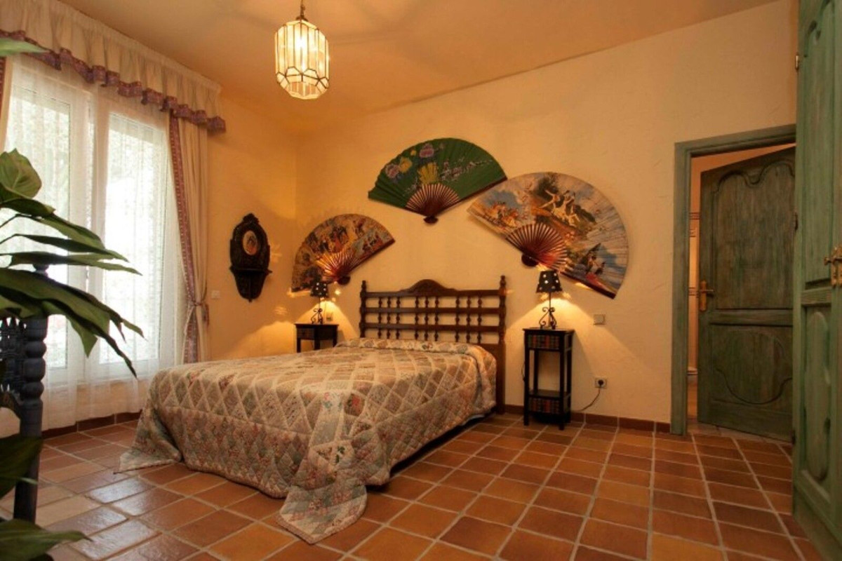 Se vende Villa - Chalet de 6 dormitorios en Costa Del Sol, Málaga, España