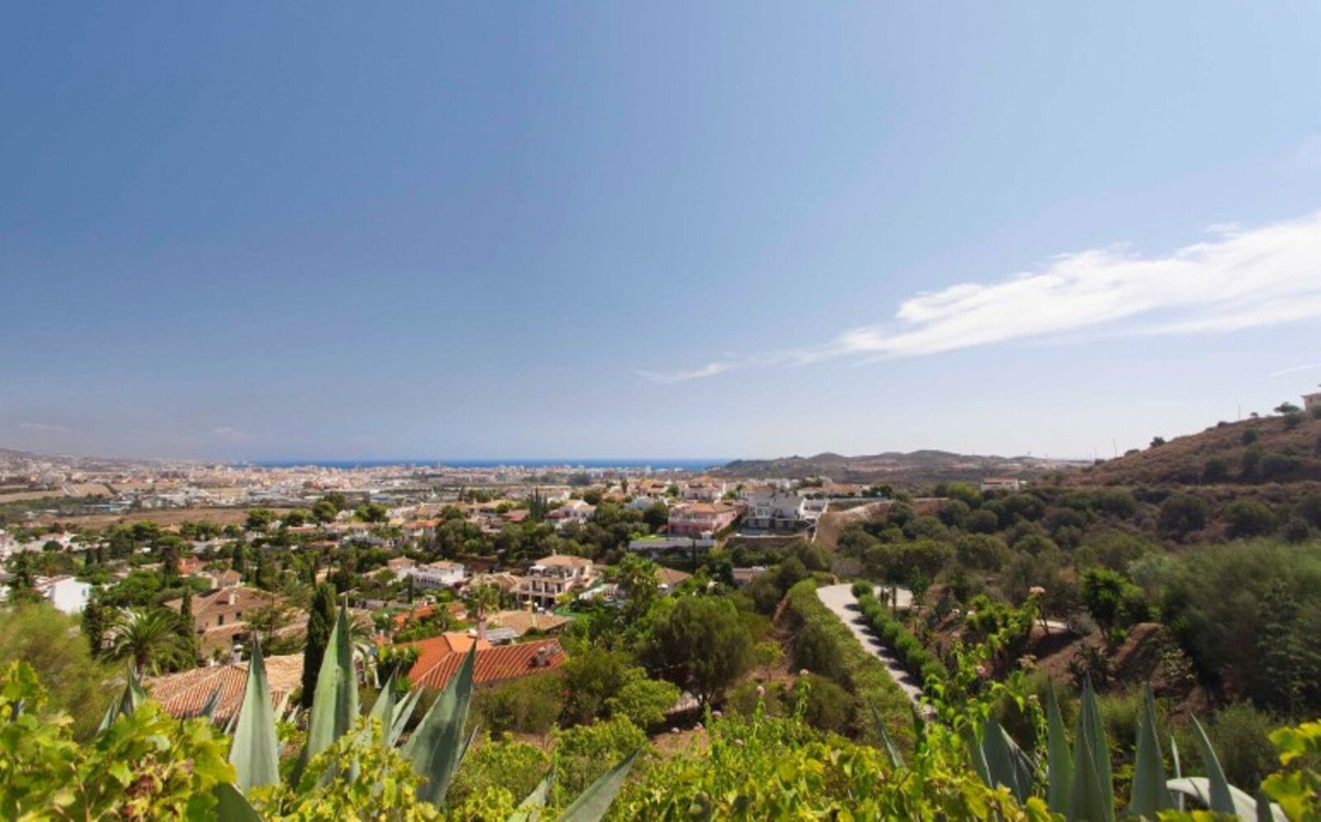 Se vende Villa - Chalet de 6 dormitorios en Costa Del Sol, Málaga, España