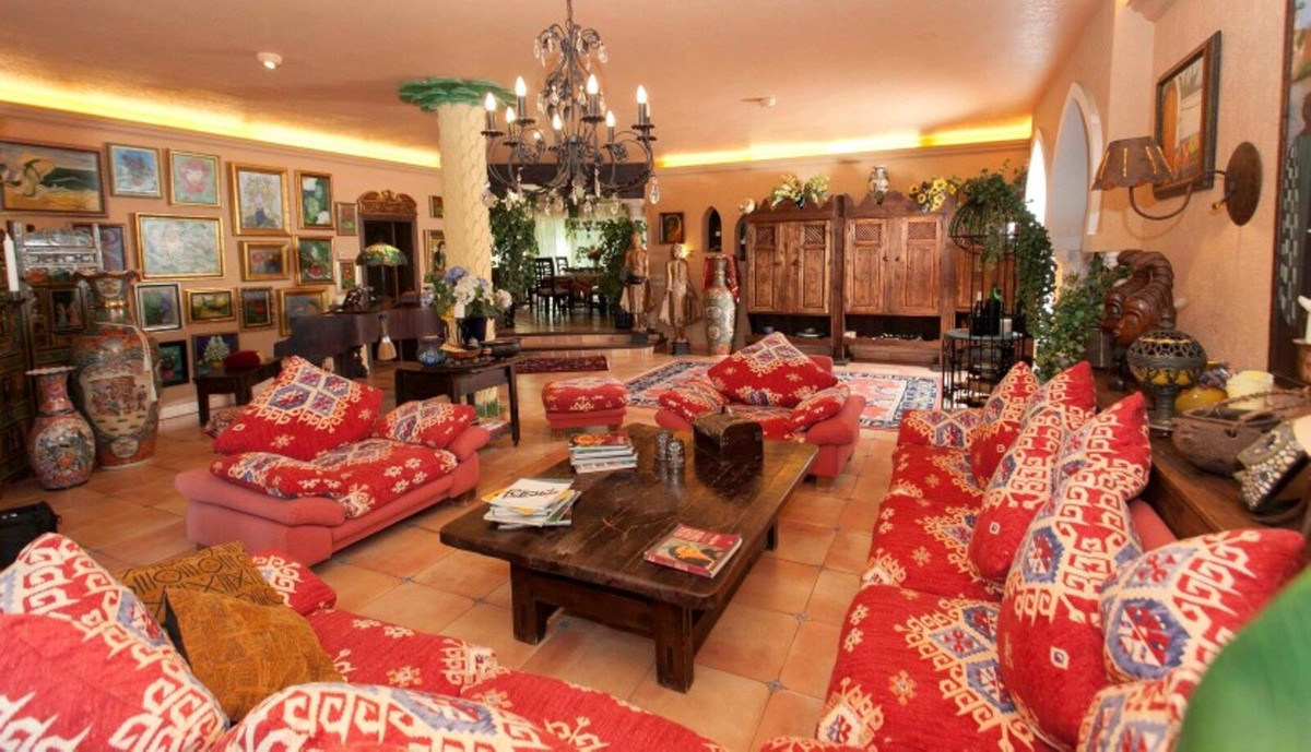 Se vende Villa - Chalet de 6 dormitorios en Costa Del Sol, Málaga, España