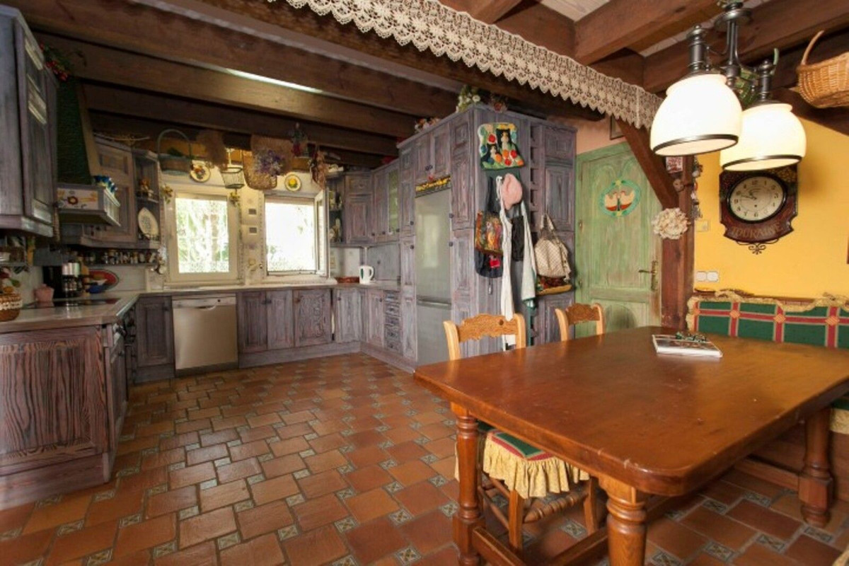 Se vende Villa - Chalet de 6 dormitorios en Costa Del Sol, Málaga, España