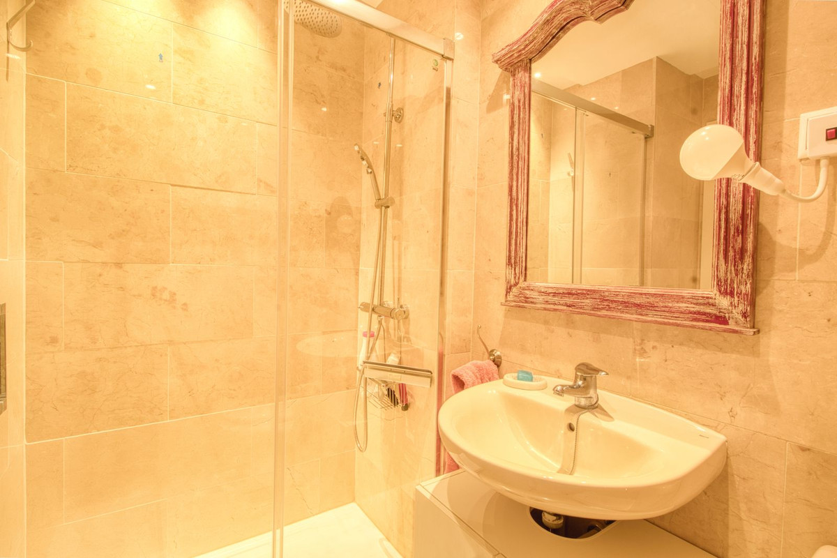2 Bed Apartment for sale in Manilva Costa Del Sol, Málaga, Spain