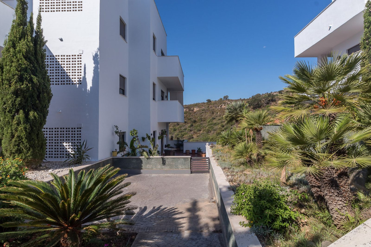 2 Bed Apartment for sale in Manilva Costa Del Sol, Málaga, Spain
