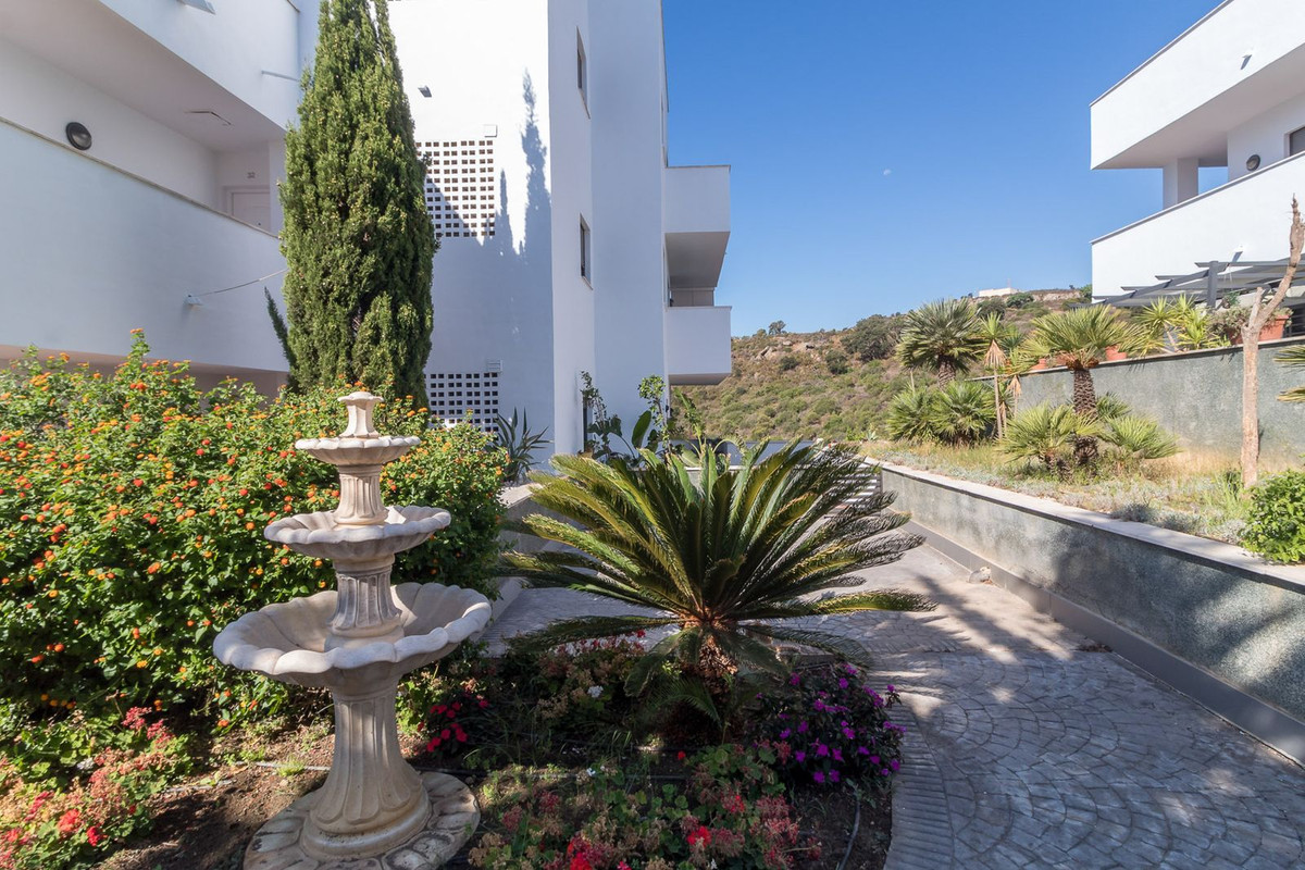 2 Bed Apartment for sale in Manilva Costa Del Sol, Málaga, Spain