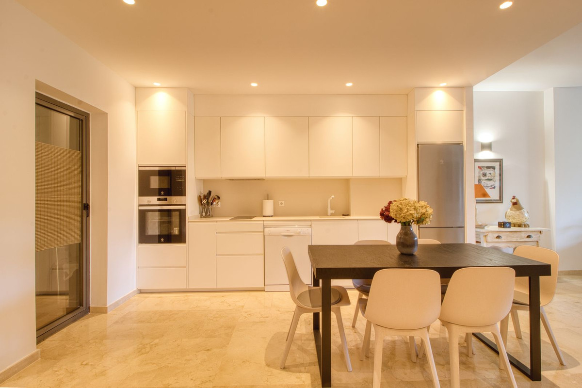 2 Bed Apartment for sale in Manilva Costa Del Sol, Málaga, Spain