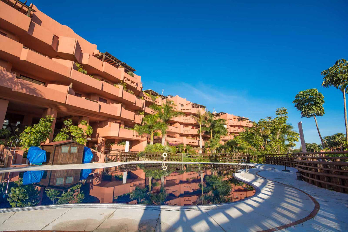 4 Bed Apartment for sale in New Golden Mile Costa Del Sol, Málaga, Spain