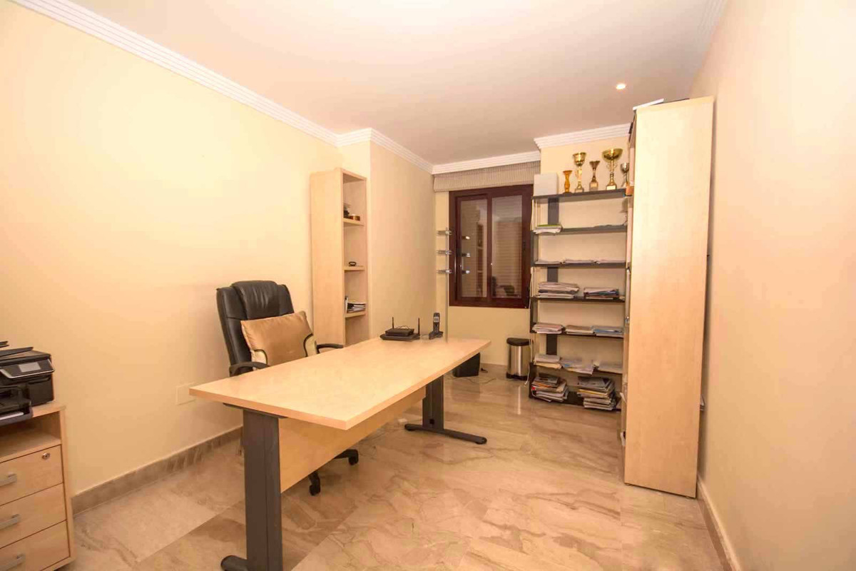 4 Bed Apartment for sale in New Golden Mile Costa Del Sol, Málaga, Spain