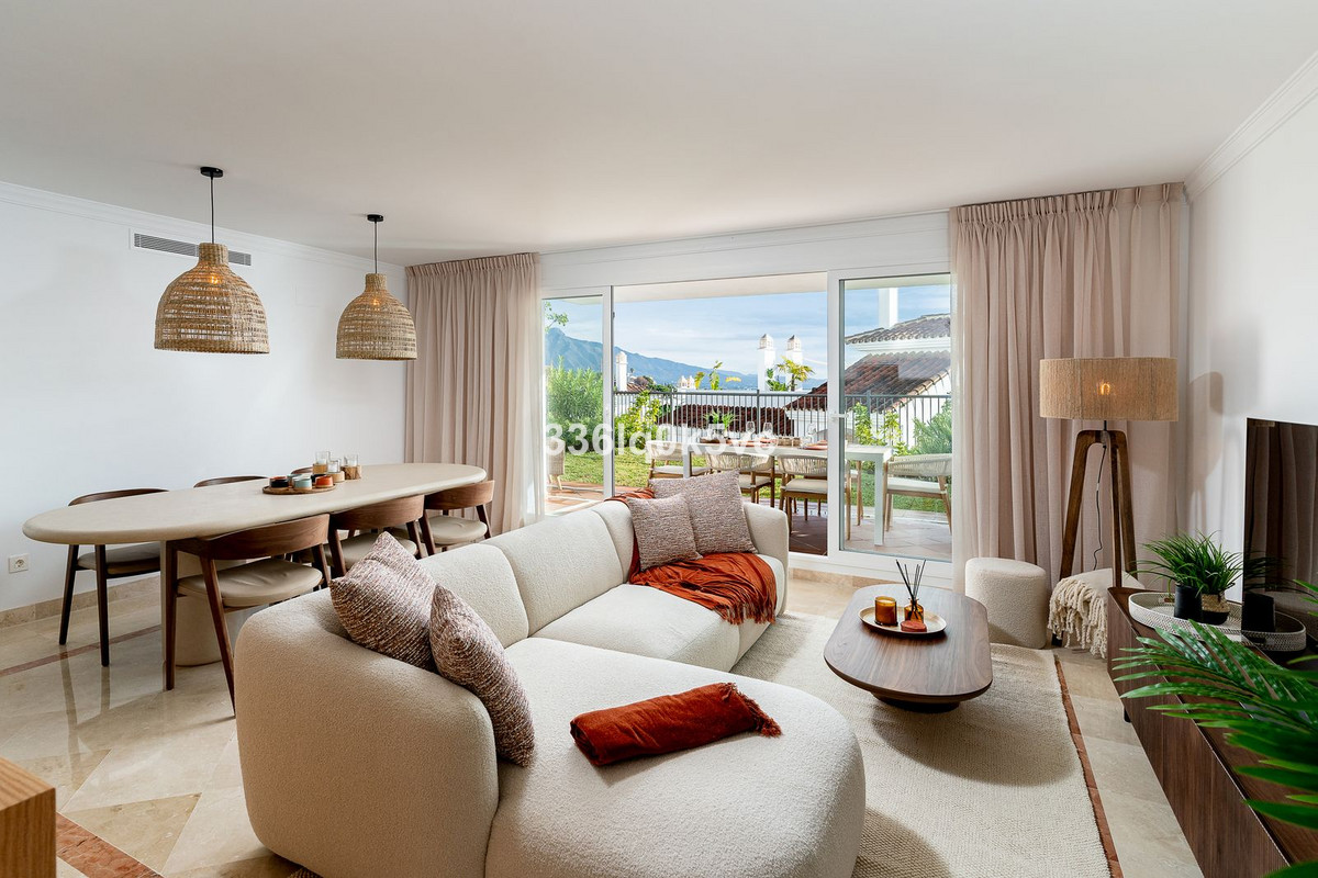 3 Bed Apartment for sale in Benahavís Costa Del Sol, Málaga, Spain