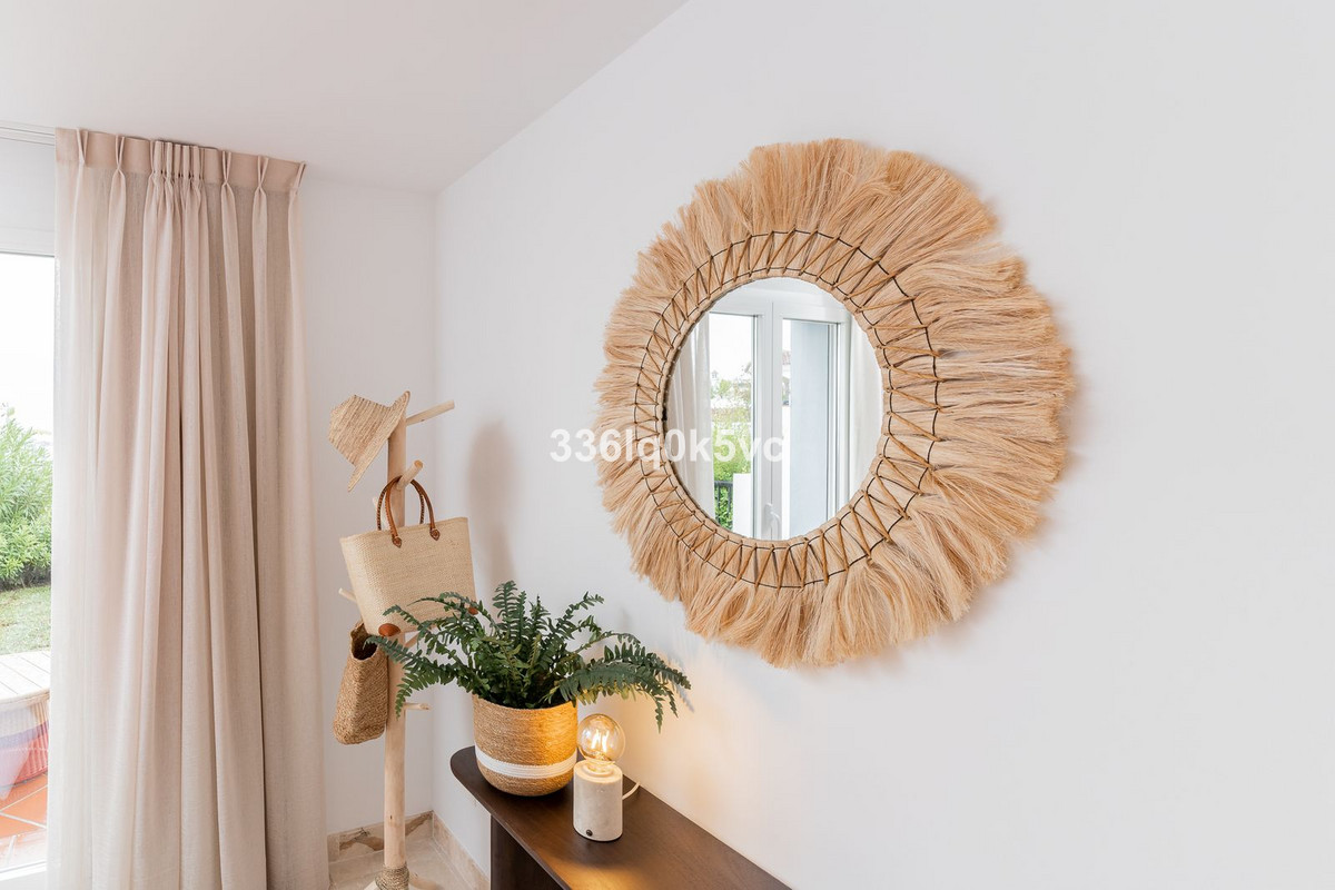 3 Bed Apartment for sale in Benahavís Costa Del Sol, Málaga, Spain