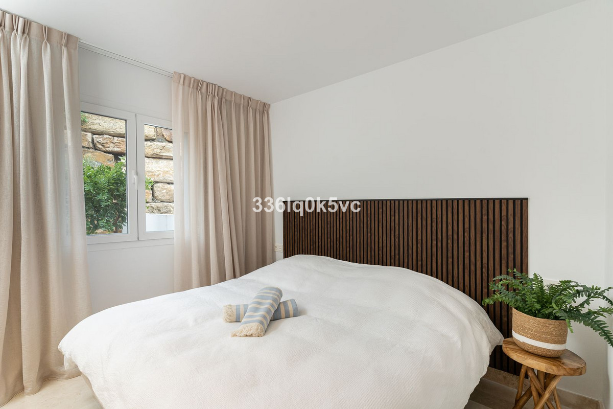 3 Bed Apartment for sale in Benahavís Costa Del Sol, Málaga, Spain
