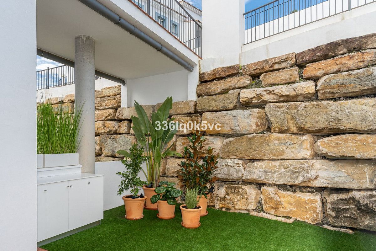 3 Bed Apartment for sale in Benahavís Costa Del Sol, Málaga, Spain