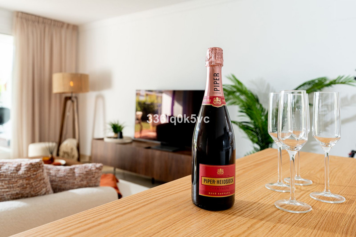 3 Bed Apartment for sale in Benahavís Costa Del Sol, Málaga, Spain