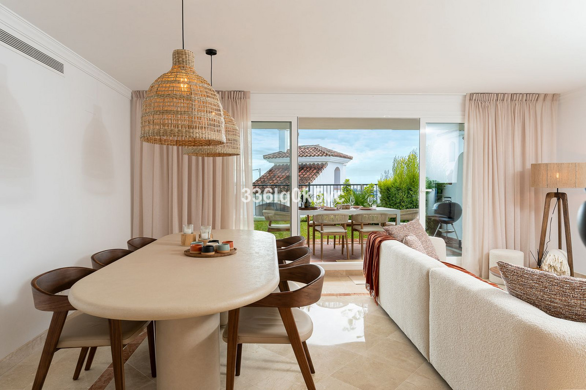 3 Bed Apartment for sale in Benahavís Costa Del Sol, Málaga, Spain