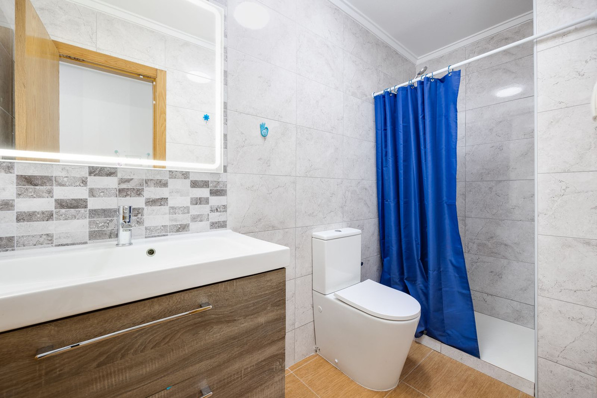 3 Bed Apartment for sale in Torrevieja Costa Blanca, Alicante, Spain