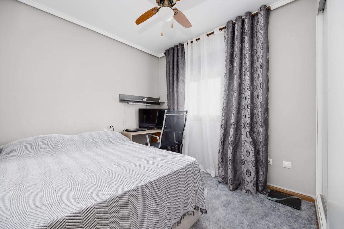 3 Bed Apartment for sale in Torrevieja Costa Blanca, Alicante, Spain