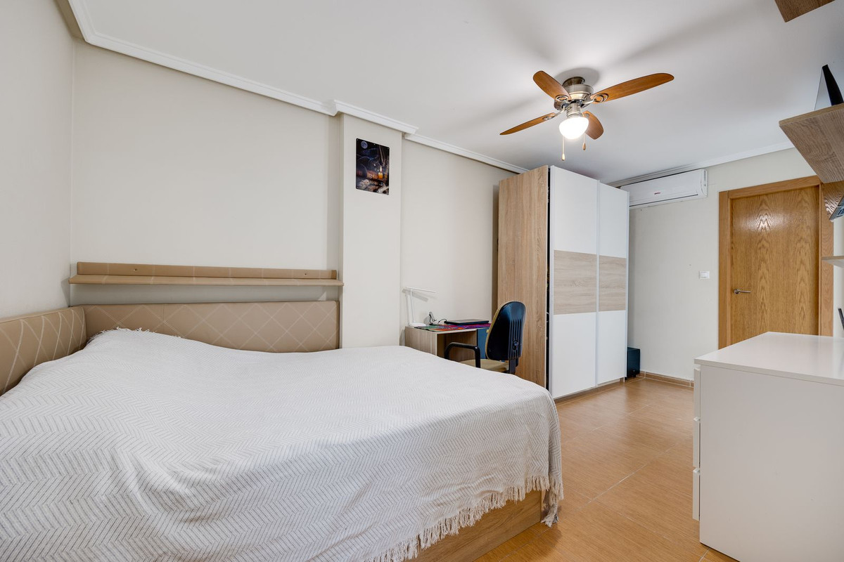 3 Bed Apartment for sale in Torrevieja Costa Blanca, Alicante, Spain