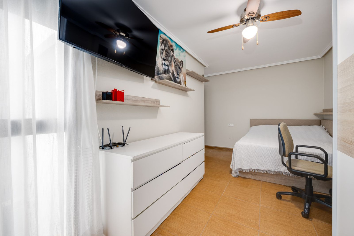 3 Bed Apartment for sale in Torrevieja Costa Blanca, Alicante, Spain
