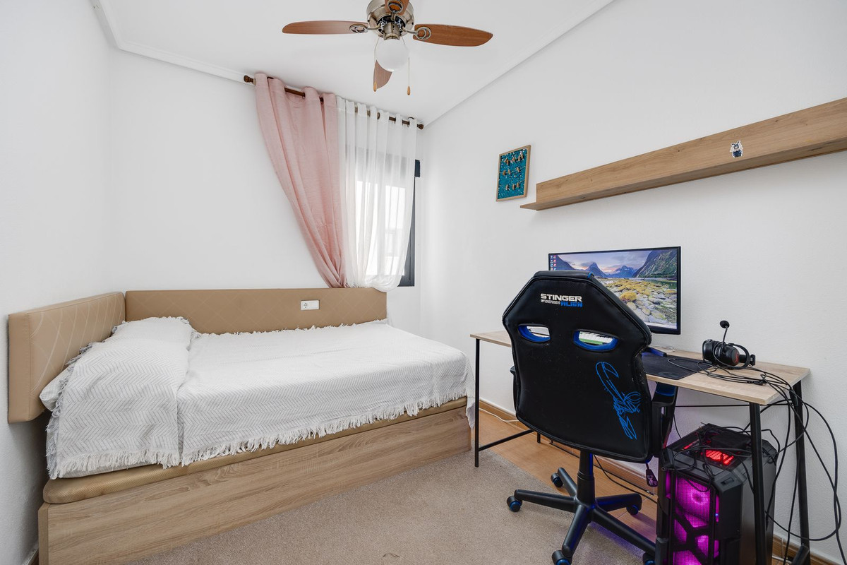 3 Bed Apartment for sale in Torrevieja Costa Blanca, Alicante, Spain