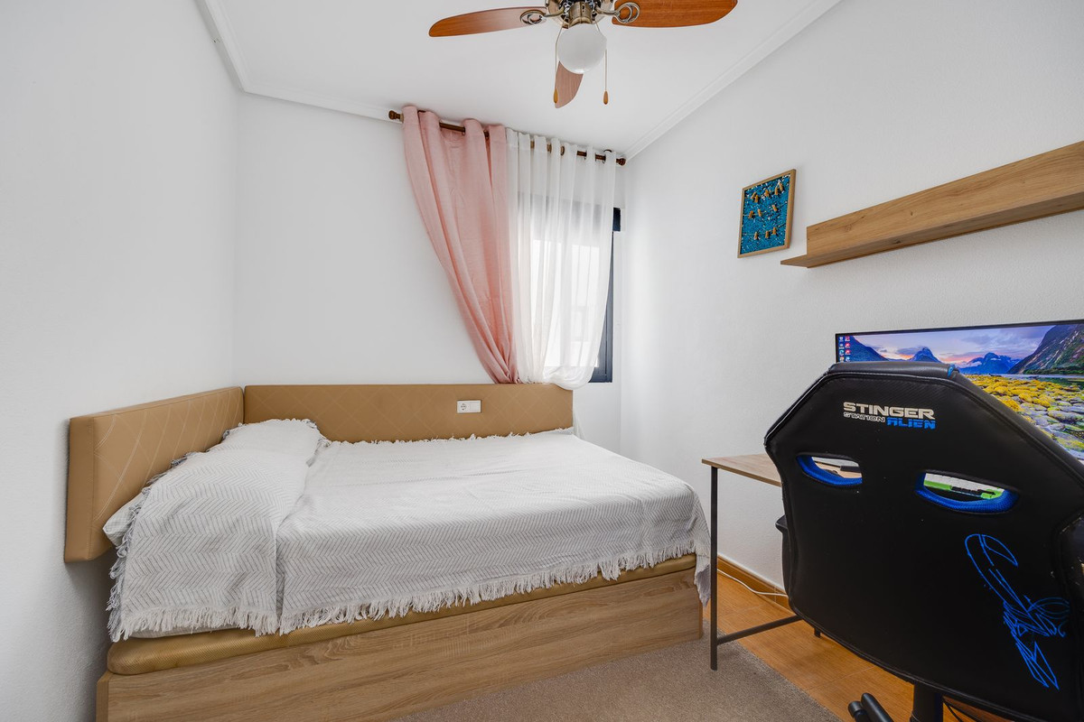 3 Bed Apartment for sale in Torrevieja Costa Blanca, Alicante, Spain