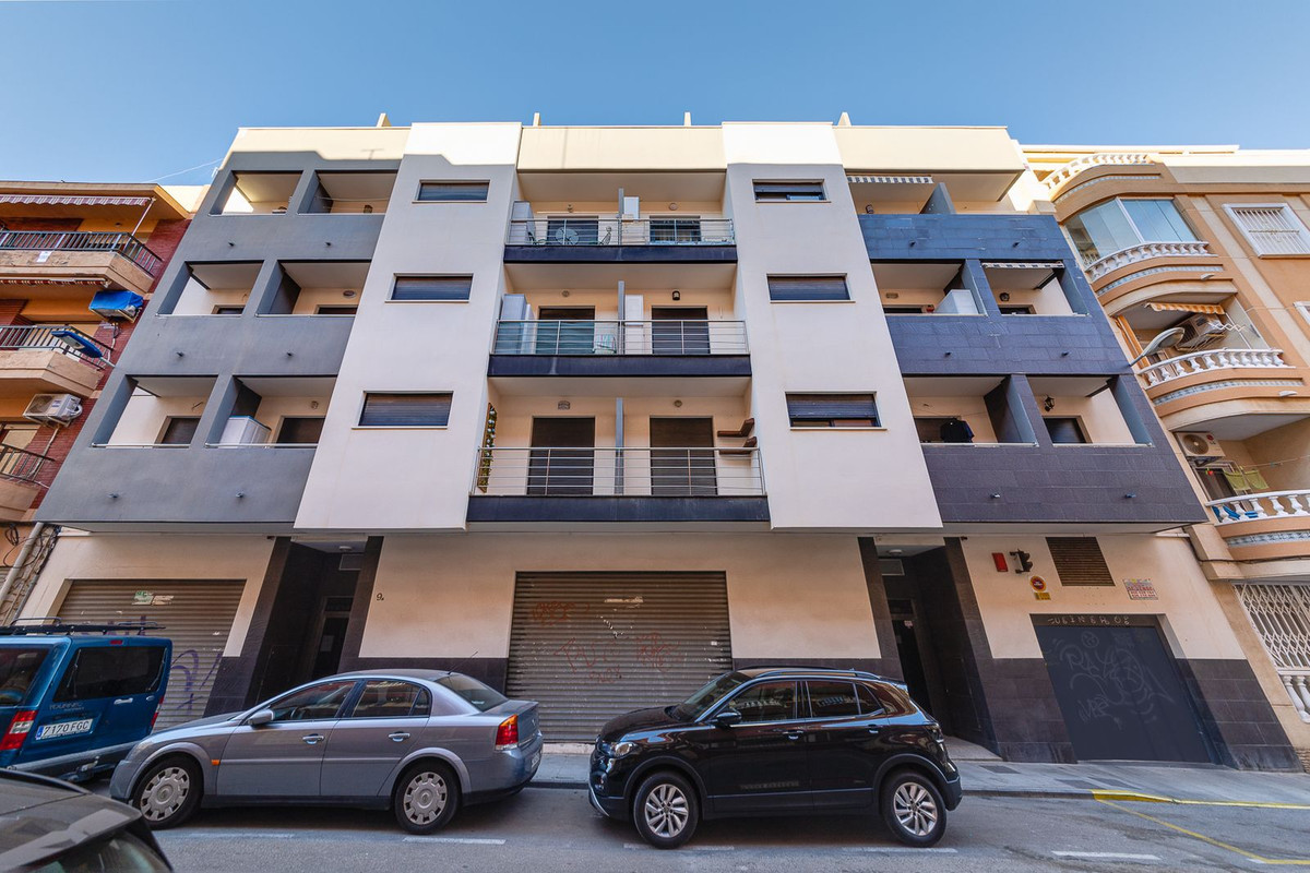 3 Bed Apartment for sale in Torrevieja Costa Blanca, Alicante, Spain
