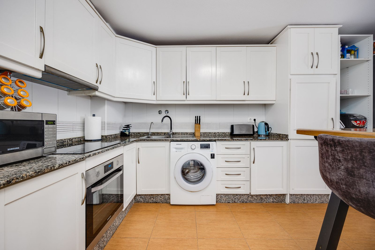 3 Bed Apartment for sale in Torrevieja Costa Blanca, Alicante, Spain