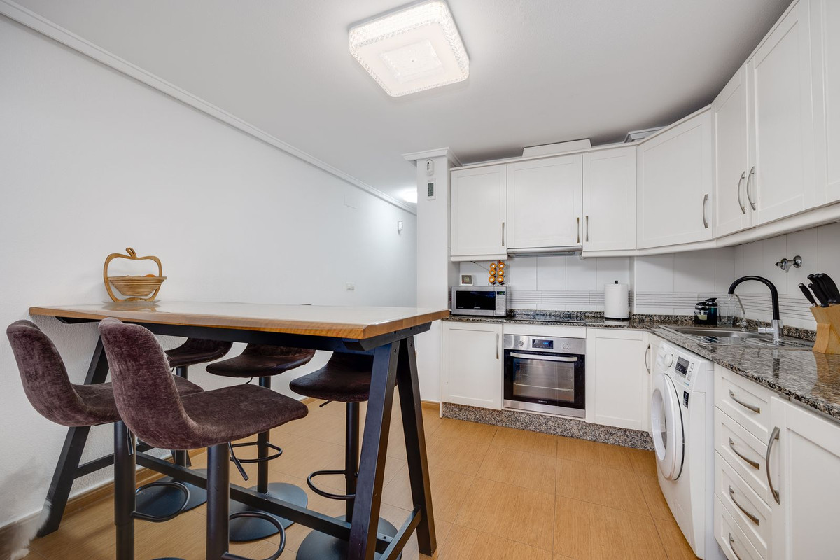 3 Bed Apartment for sale in Torrevieja Costa Blanca, Alicante, Spain