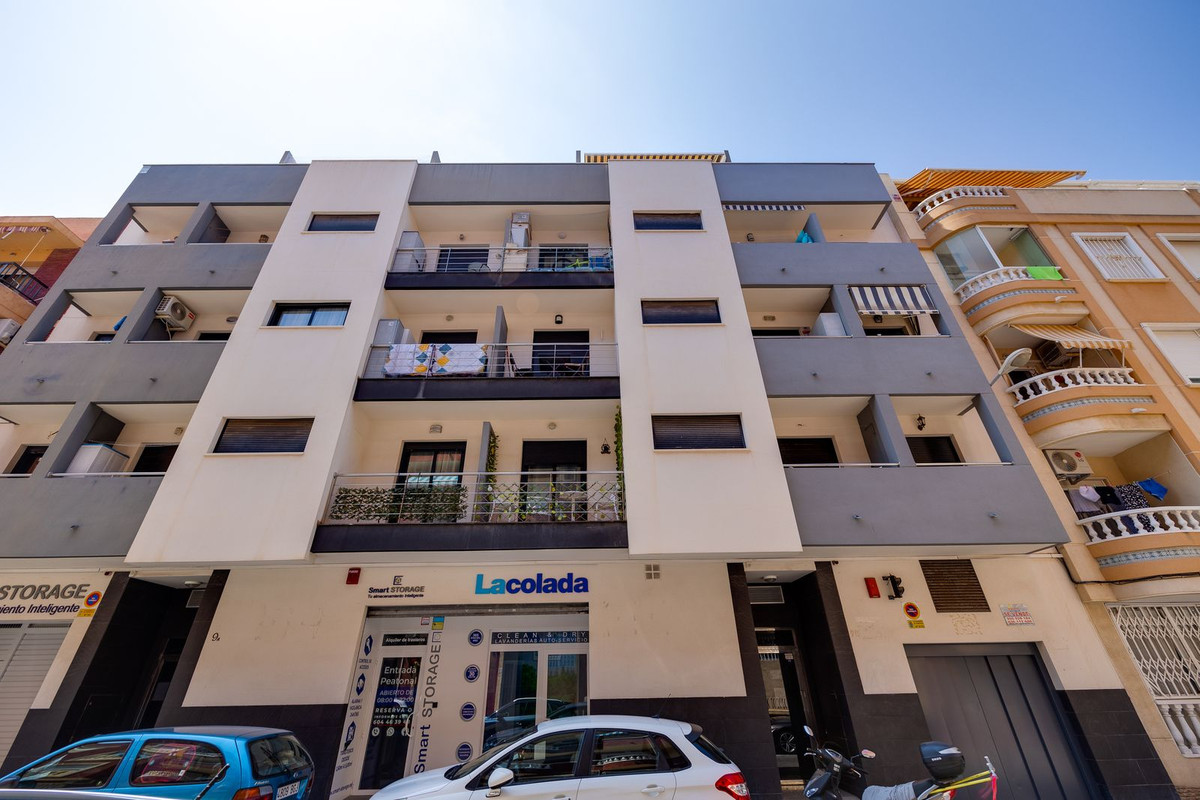 3 Bed Apartment for sale in Torrevieja Costa Blanca, Alicante, Spain
