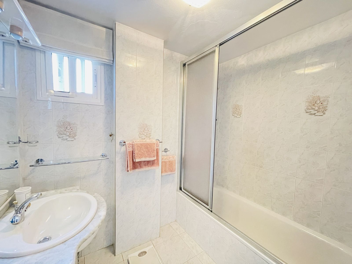 2 Bed Apartment for sale in Riviera Del Sol Costa Del Sol, Málaga, Spain