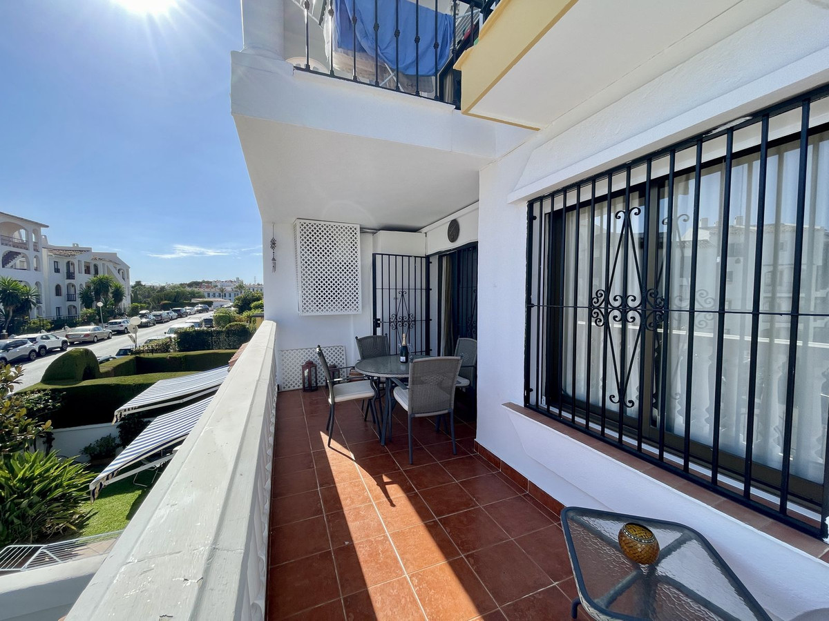 2 Bed Apartment for sale in Riviera Del Sol Costa Del Sol, Málaga, Spain