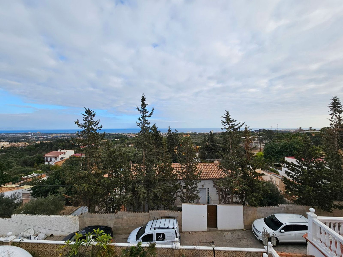 Se vende Villa - Chalet de 3 dormitorios en Málaga Ciudad, Málaga, España