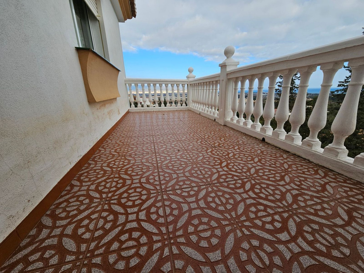 Se vende Villa - Chalet de 3 dormitorios en Málaga Ciudad, Málaga, España