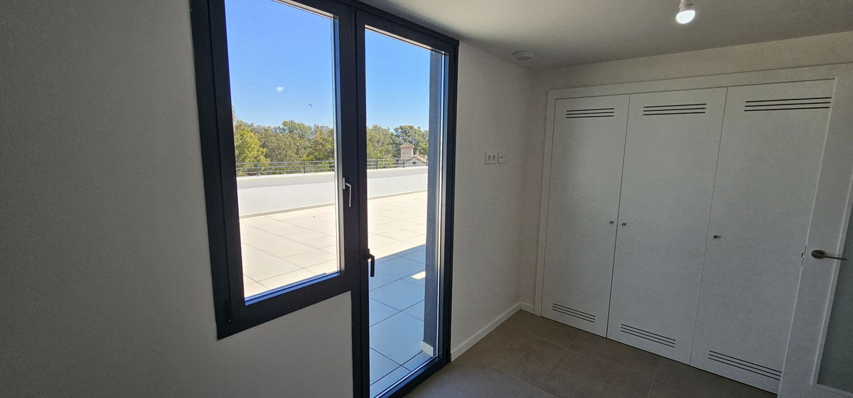 4 Bed Apartment for sale in Torremolinos Costa Del Sol, Málaga, Spain